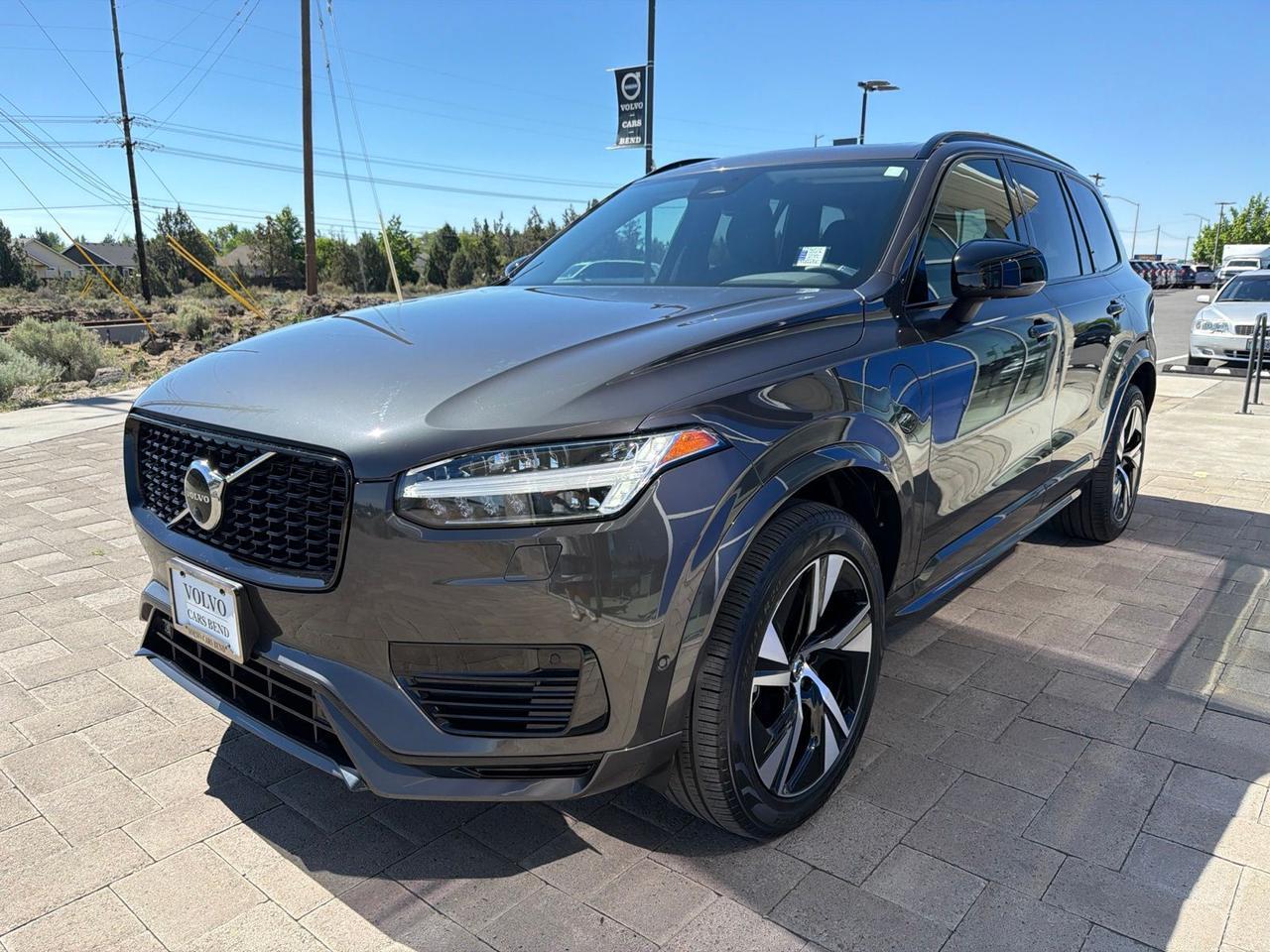 2023 Volvo XC90 Recharge Plug-In Hybrid T8 Plus Dark Theme 7 Passenger Bend OR