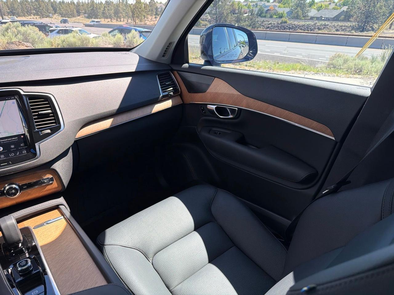 2023 Volvo XC90 Recharge Plug-In Hybrid T8 Plus Dark Theme 7 Passenger Bend OR