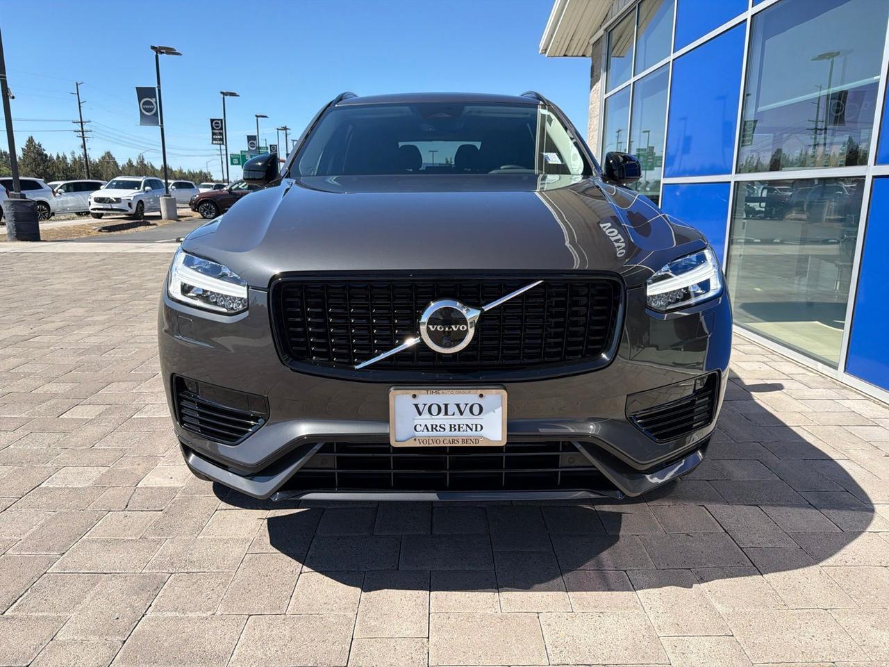 2023 Volvo XC90 Recharge Plug-In Hybrid T8 Plus Dark Theme 7 Passenger Bend OR