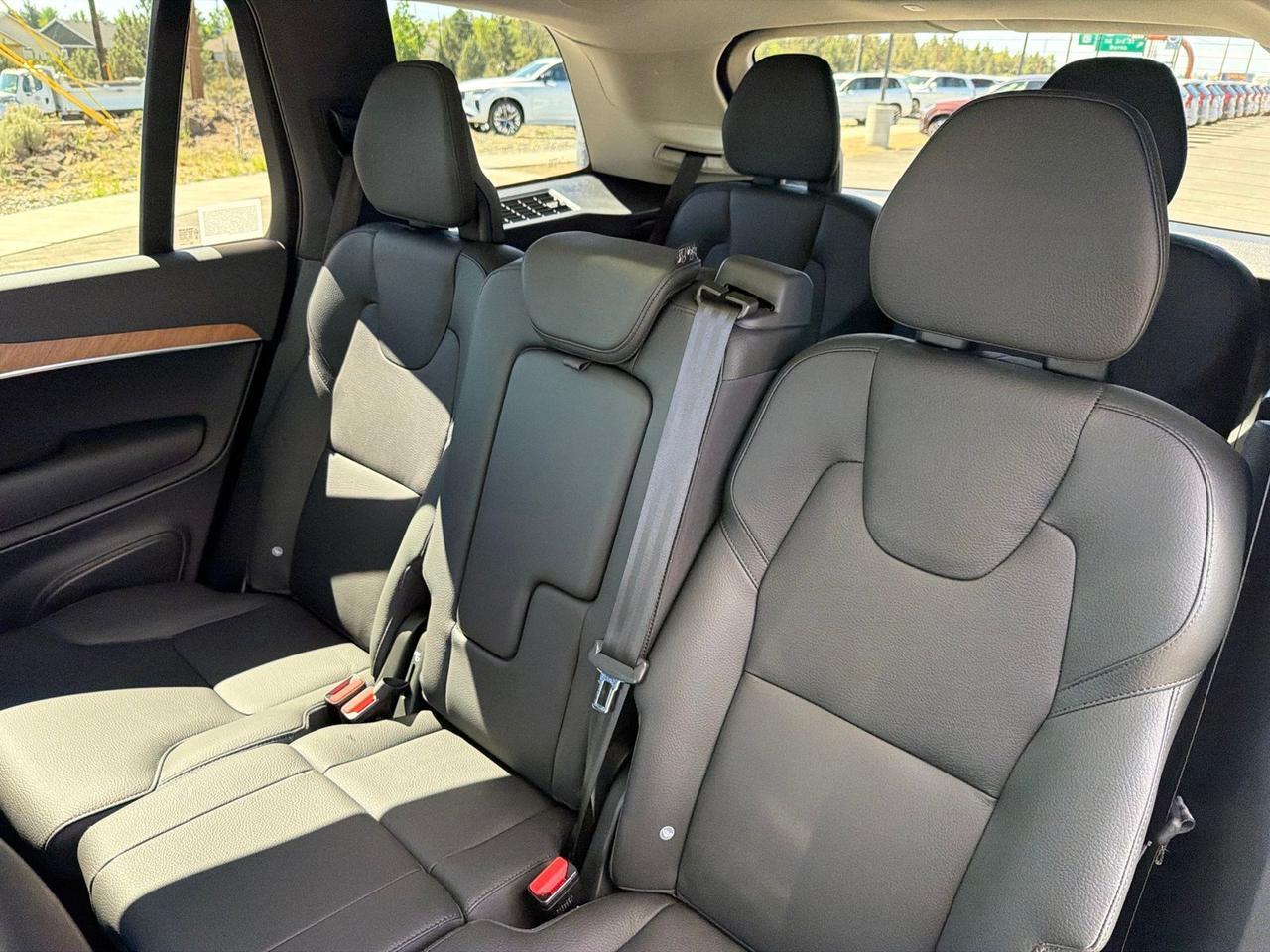 2023 Volvo XC90 Recharge Plug-In Hybrid T8 Plus Dark Theme 7 Passenger Bend OR