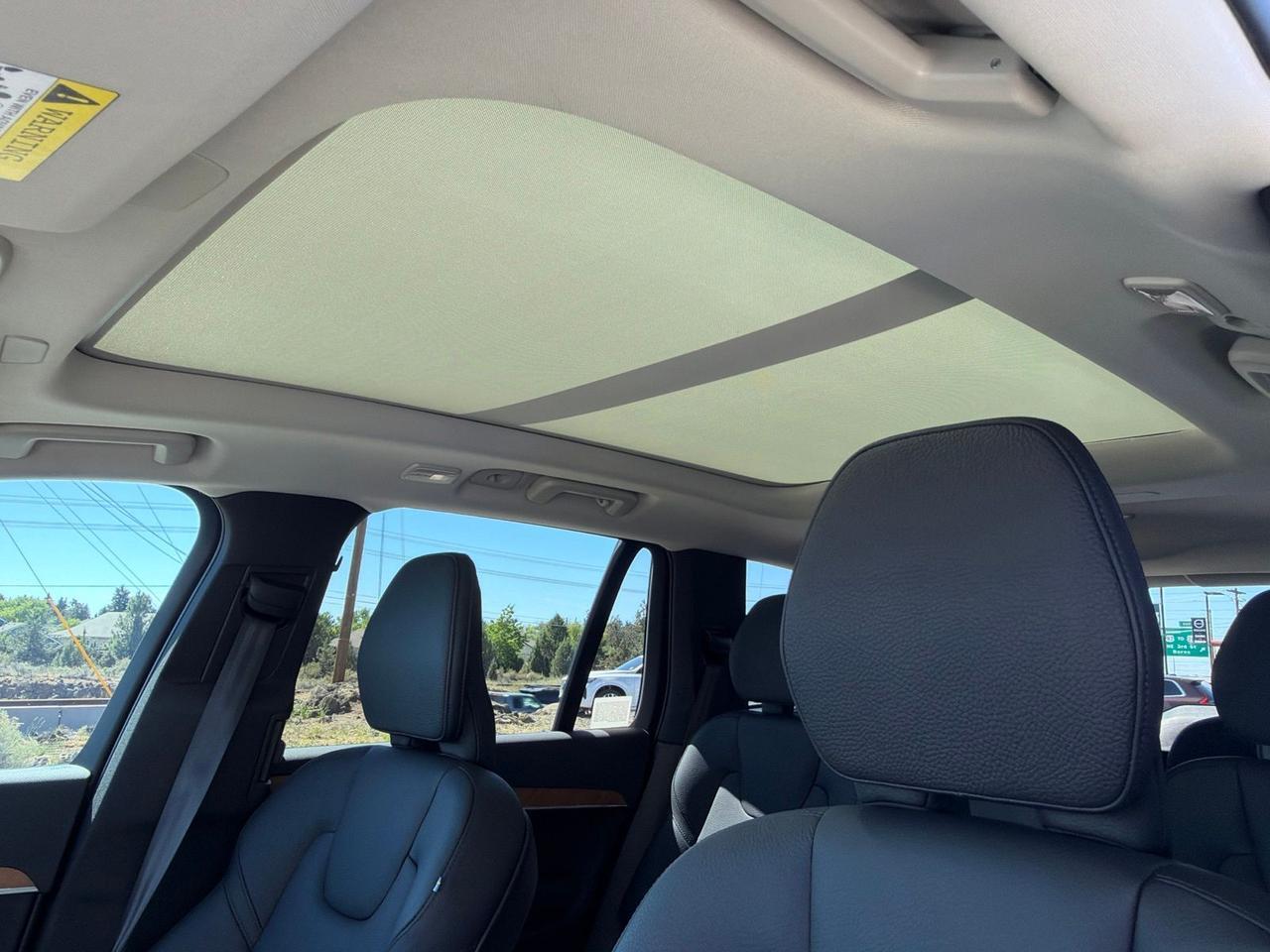 2023 Volvo XC90 Recharge Plug-In Hybrid T8 Plus Dark Theme 7 Passenger Bend OR