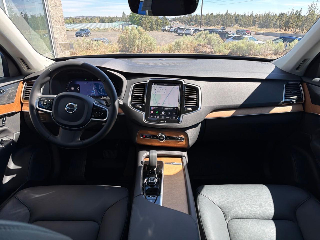 2023 Volvo XC90 Recharge Plug-In Hybrid T8 Plus Dark Theme 7 Passenger Bend OR