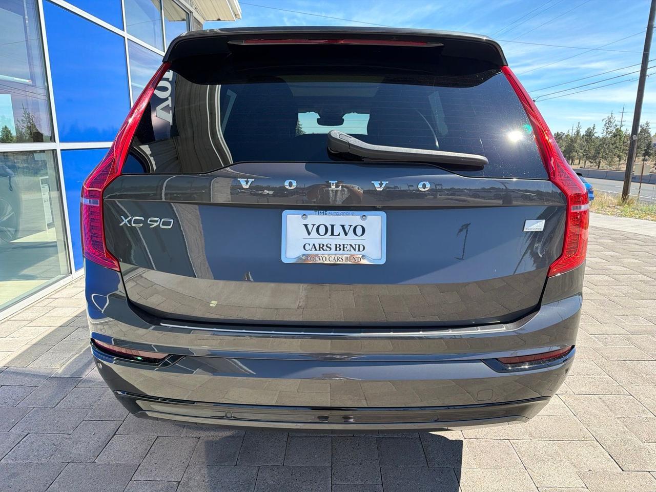 2023 Volvo XC90 Recharge Plug-In Hybrid T8 Plus Dark Theme 7 Passenger Bend OR