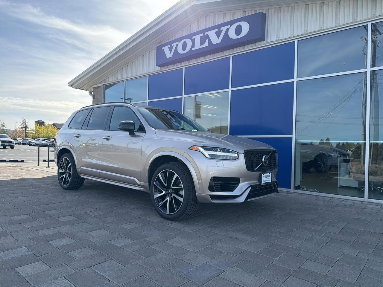 2023 Volvo XC90 Recharge Plug-In Hybrid T8 Plus Dark Theme 7 Passenger
