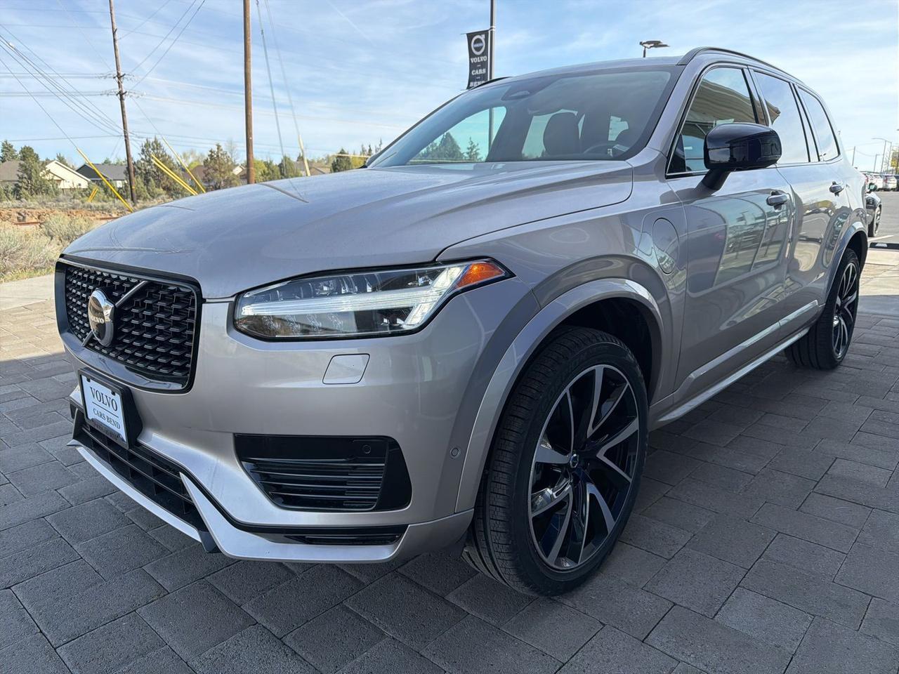 2023 Volvo XC90 Recharge Plug-In Hybrid T8 Plus Dark Theme 7 Passenger Bend OR