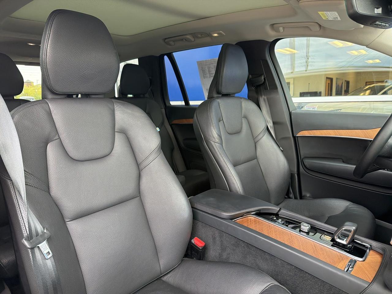 2023 Volvo XC90 Recharge Plug-In Hybrid T8 Plus Dark Theme 7 Passenger Bend OR