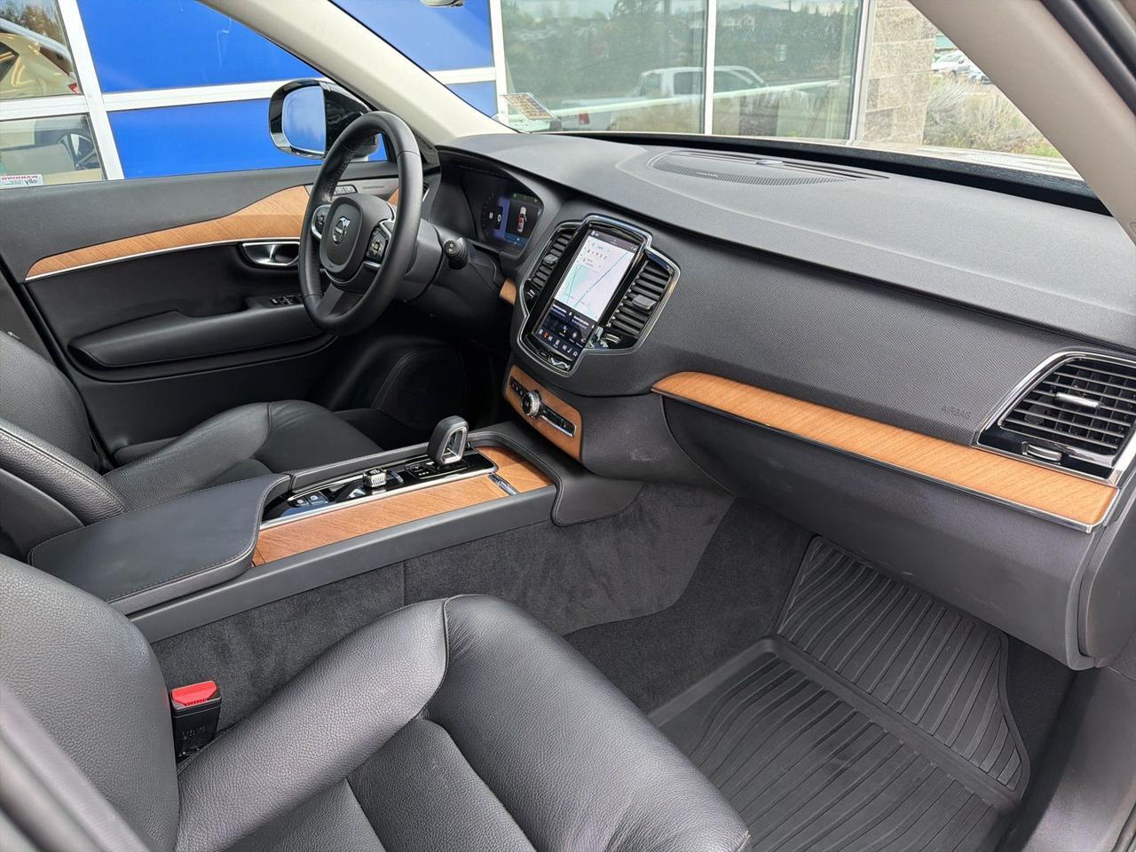 2023 Volvo XC90 Recharge Plug-In Hybrid T8 Plus Dark Theme 7 Passenger Bend OR