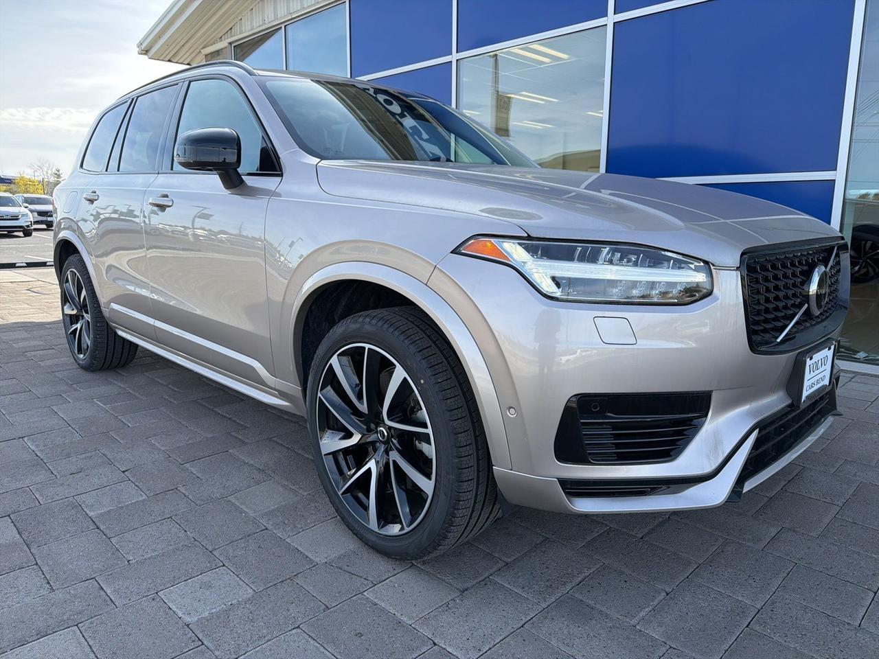 2023 Volvo XC90 Recharge Plug-In Hybrid T8 Plus Dark Theme 7 Passenger Bend OR