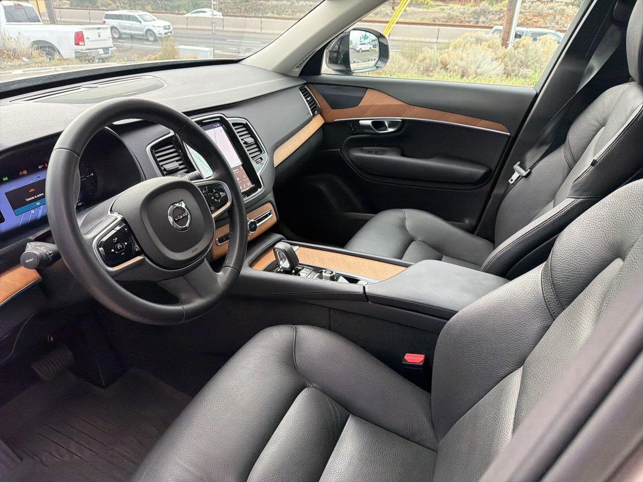 2023 Volvo XC90 Recharge Plug-In Hybrid T8 Plus Dark Theme 7 Passenger Bend OR