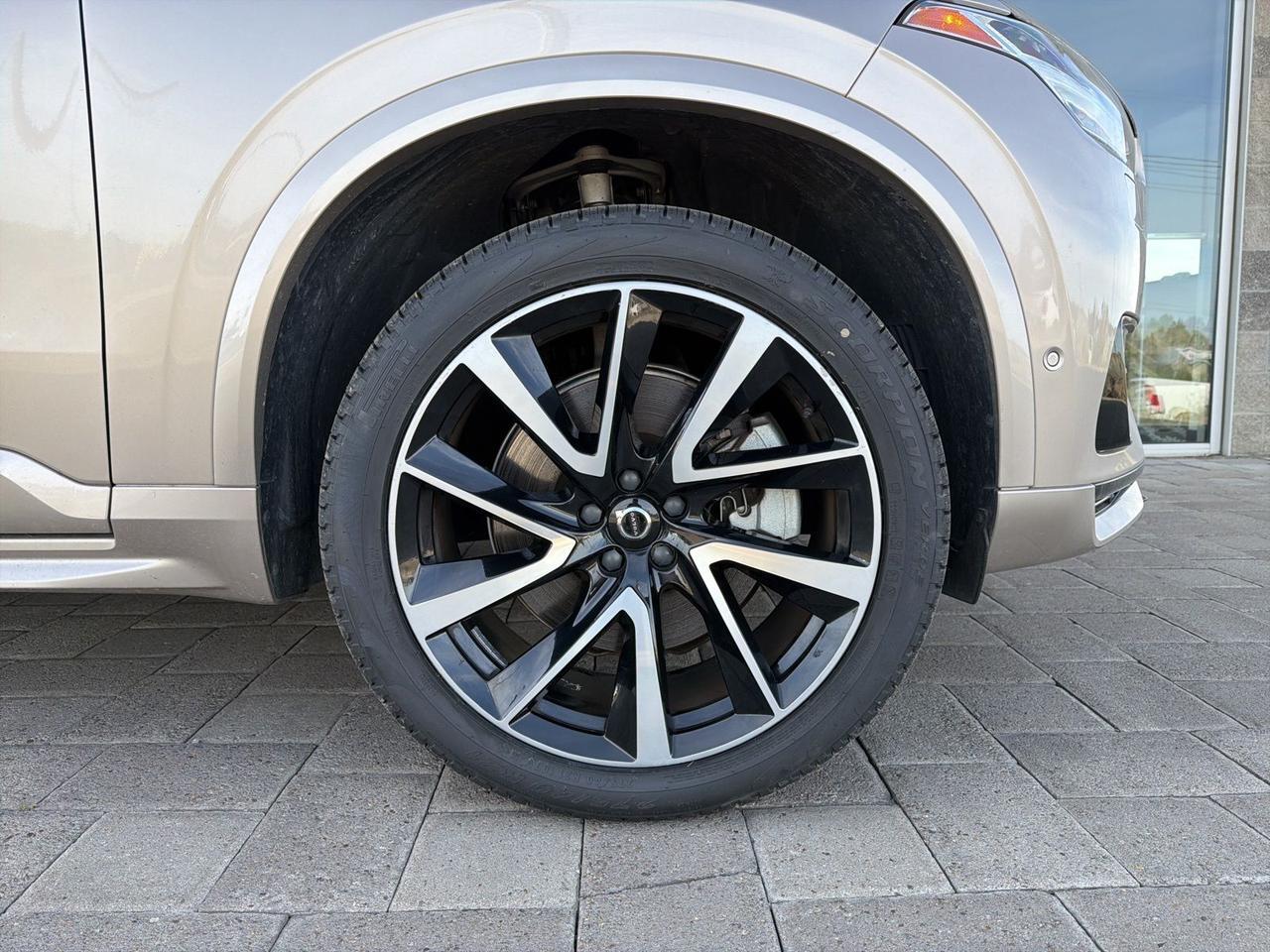 2023 Volvo XC90 Recharge Plug-In Hybrid T8 Plus Dark Theme 7 Passenger Bend OR