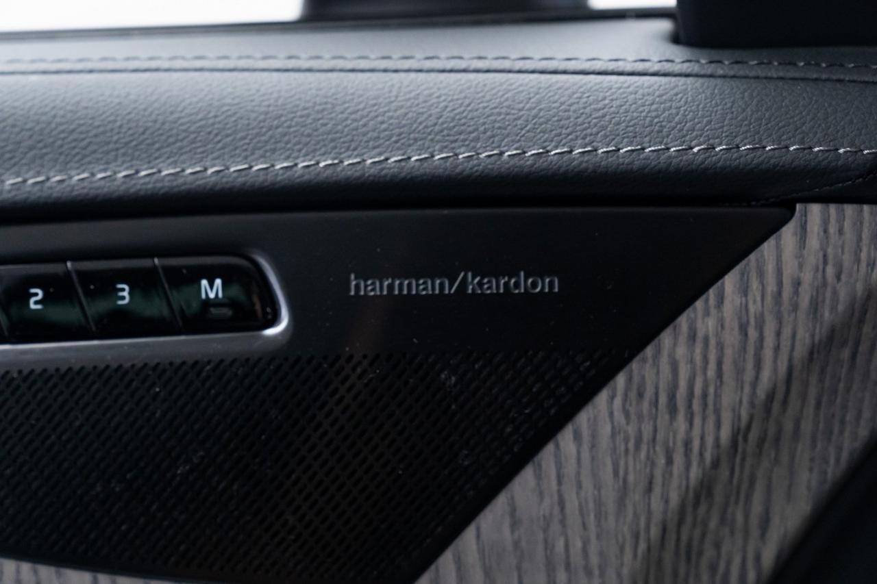 2023 Volvo XC90 Recharge Plug-In Hybrid Ultimate 1 Owner Vented Massage Seats Head-Up Display Portland OR