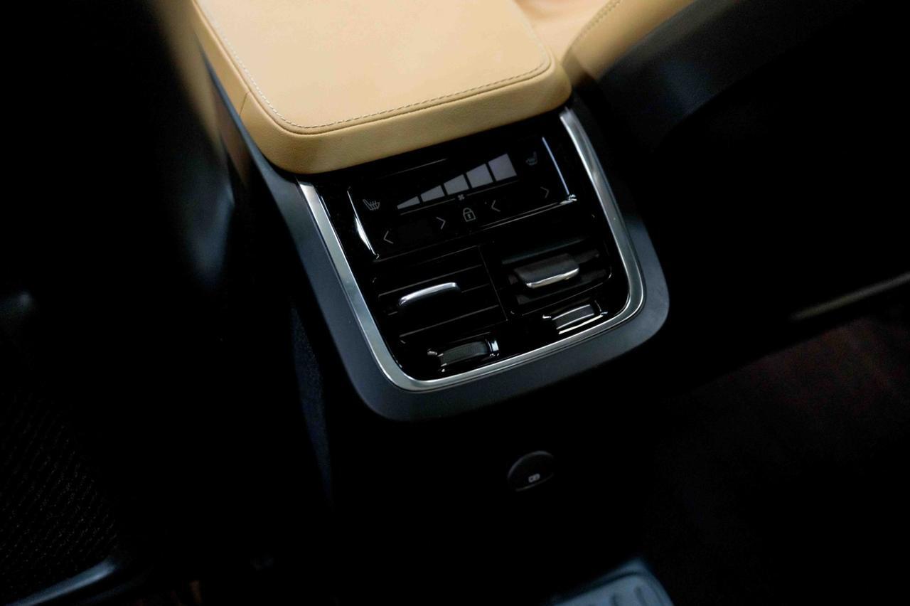 2023 Volvo XC90 Recharge Plug-In Hybrid Ultimate Bright Theme Marietta GA