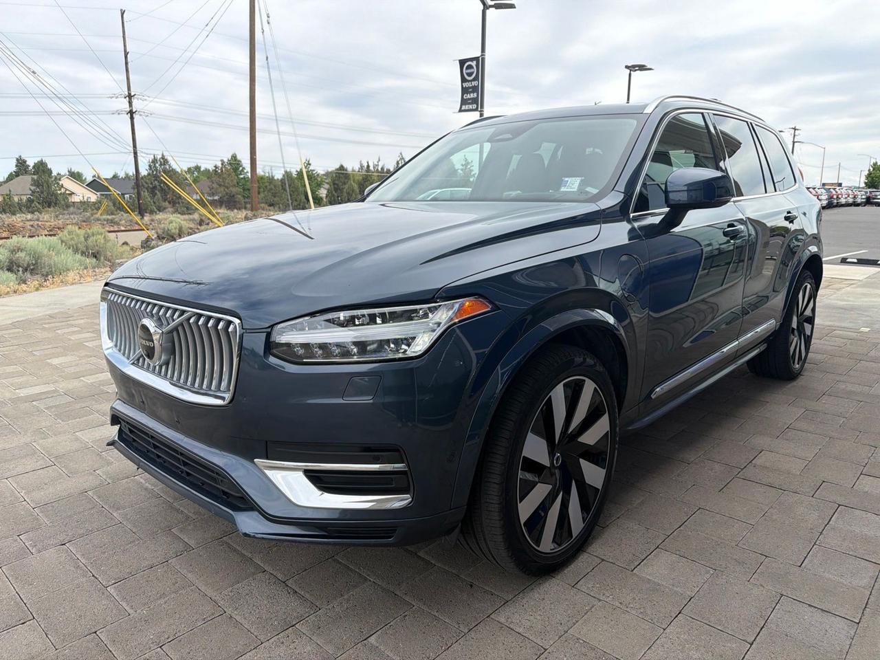 2023 Volvo XC90 Recharge Plug-In Hybrid Ultimate Bend OR