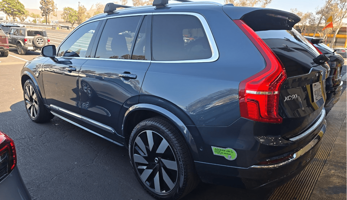 2023 Volvo XC90 Recharge Plug-In Hybrid Ultimate Bend OR