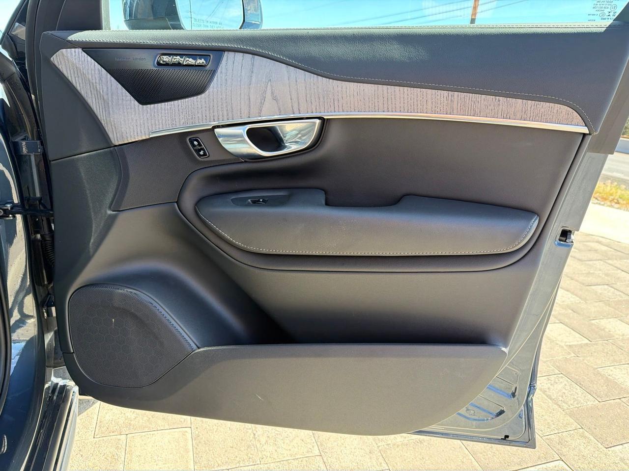 2023 Volvo XC90 Recharge Plug-In Hybrid Ultimate Bend OR
