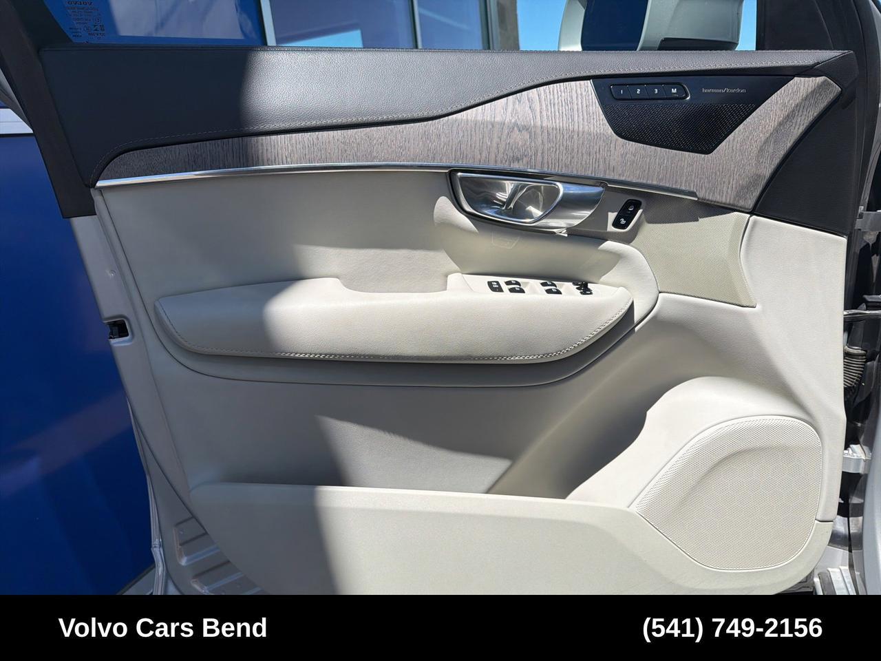 2023 Volvo XC90 Recharge Plug-In Hybrid Ultimate Bend OR