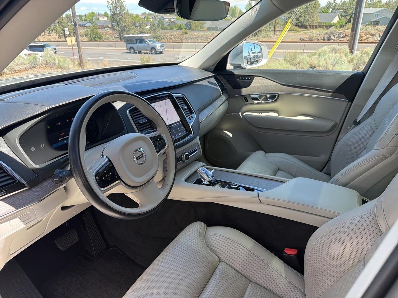 2023 Volvo XC90 Recharge Plug-In Hybrid Ultimate Bend OR