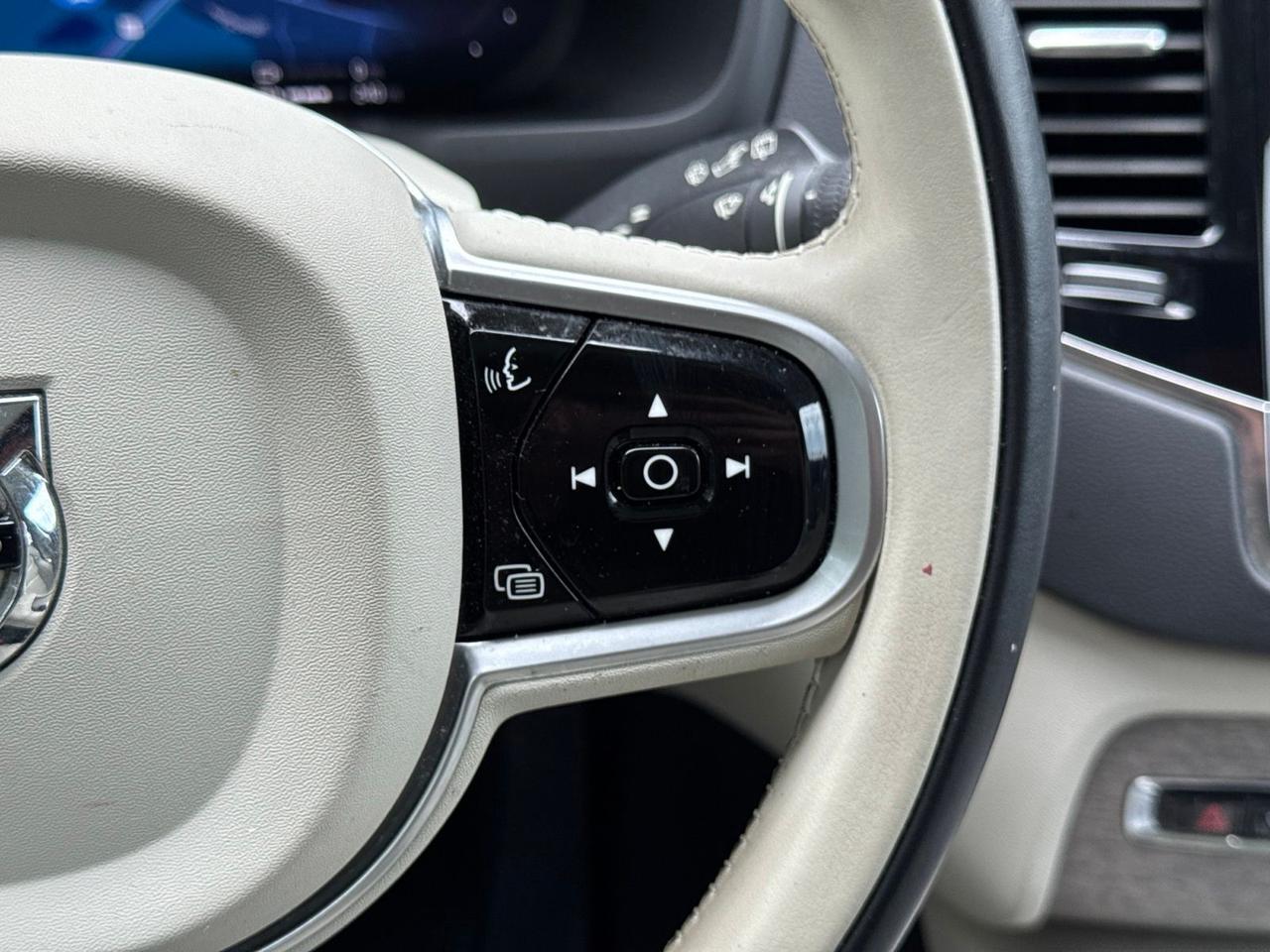 2023 Volvo XC90 Recharge Plug-In Hybrid Ultimate Warrenton VA