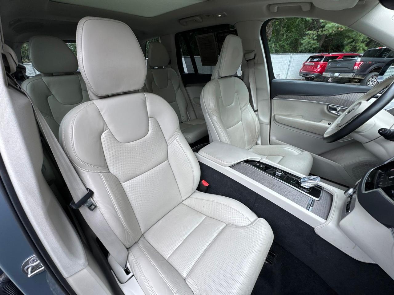 2023 Volvo XC90 Recharge Plug-In Hybrid Ultimate Warrenton VA