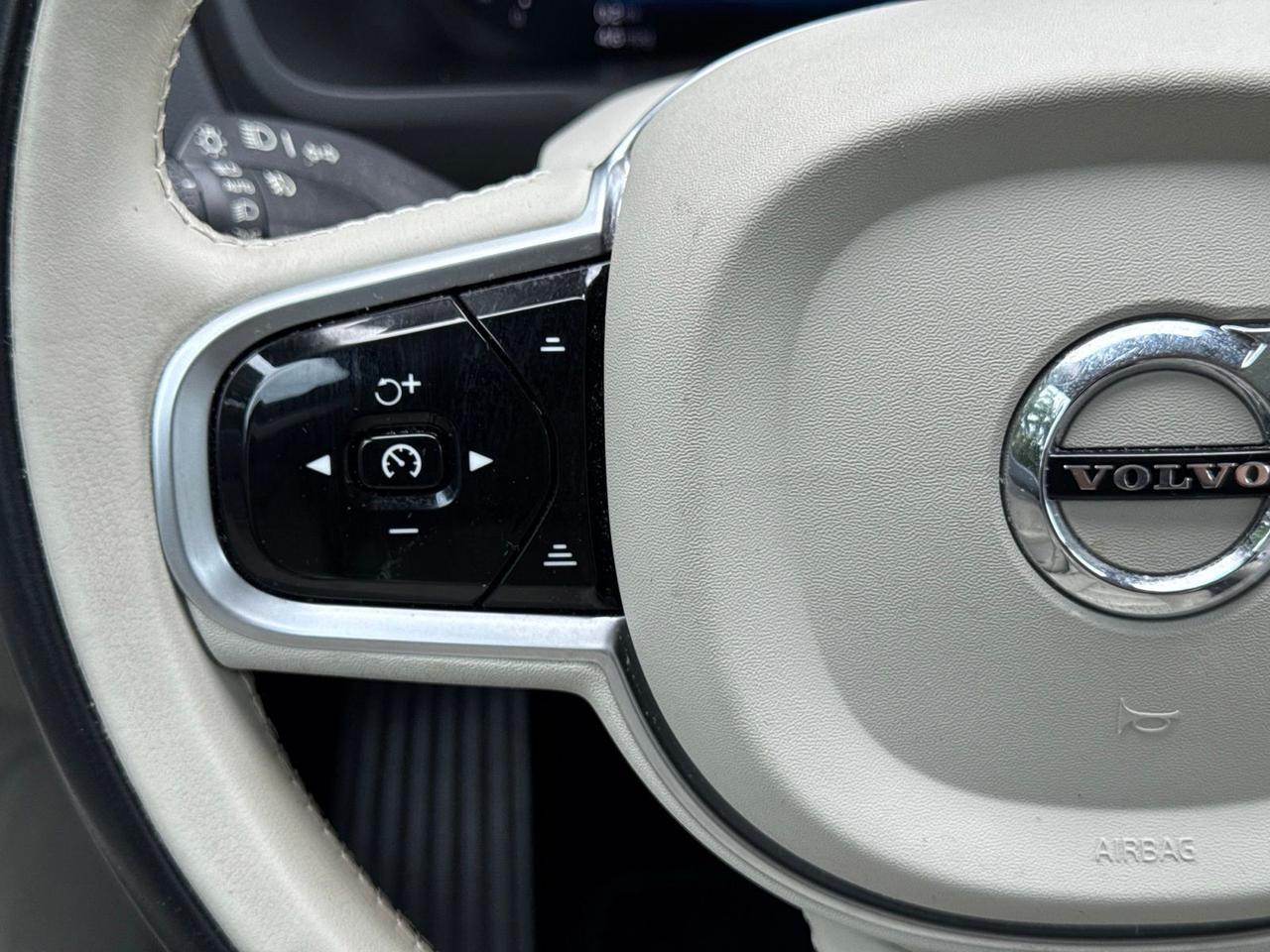 2023 Volvo XC90 Recharge Plug-In Hybrid Ultimate Warrenton VA