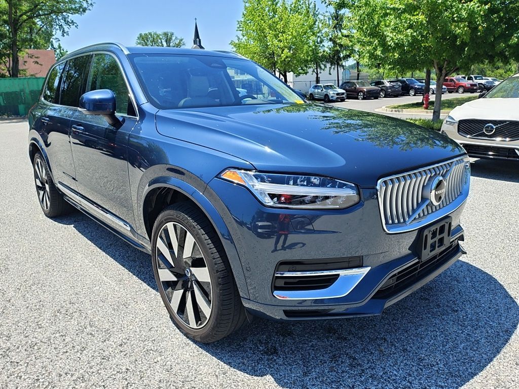 2023 Volvo XC90 Recharge Plug-In Hybrid