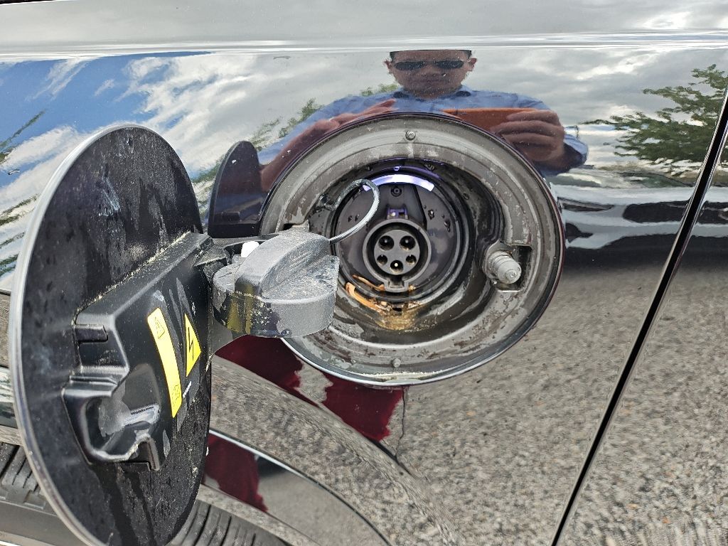 2023 Volvo XC90 Recharge Plug-In Hybrid Ultimate Hunt Valley MD