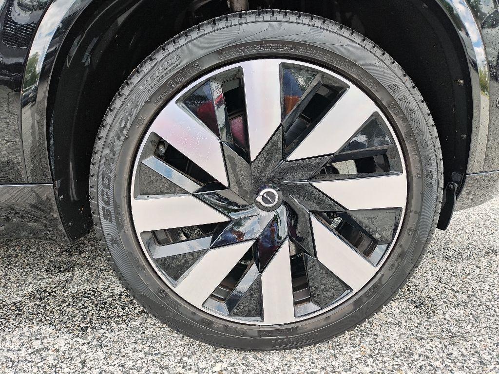 2023 Volvo XC90 Recharge Plug-In Hybrid Ultimate Hunt Valley MD