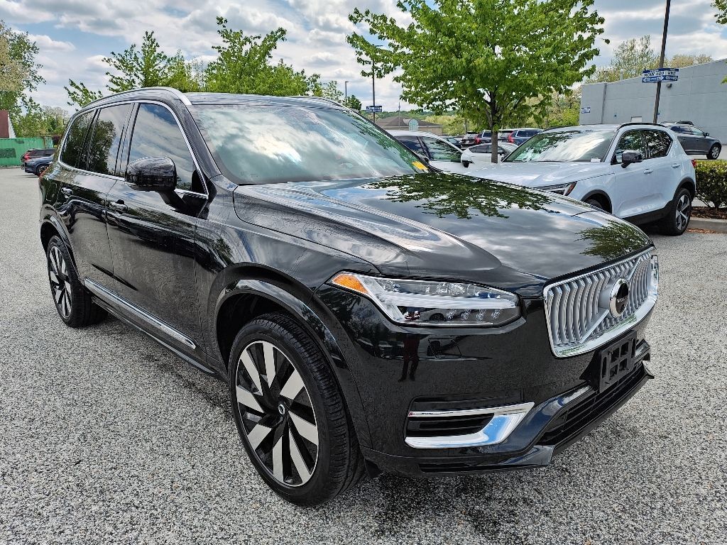 2023 Volvo XC90 Recharge Plug-In Hybrid Ultimate