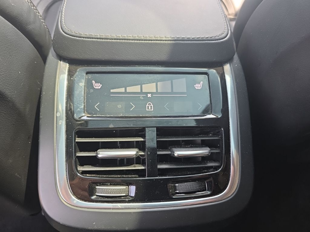 2023 Volvo XC90 Recharge Plug-In Hybrid Ultimate Hunt Valley MD