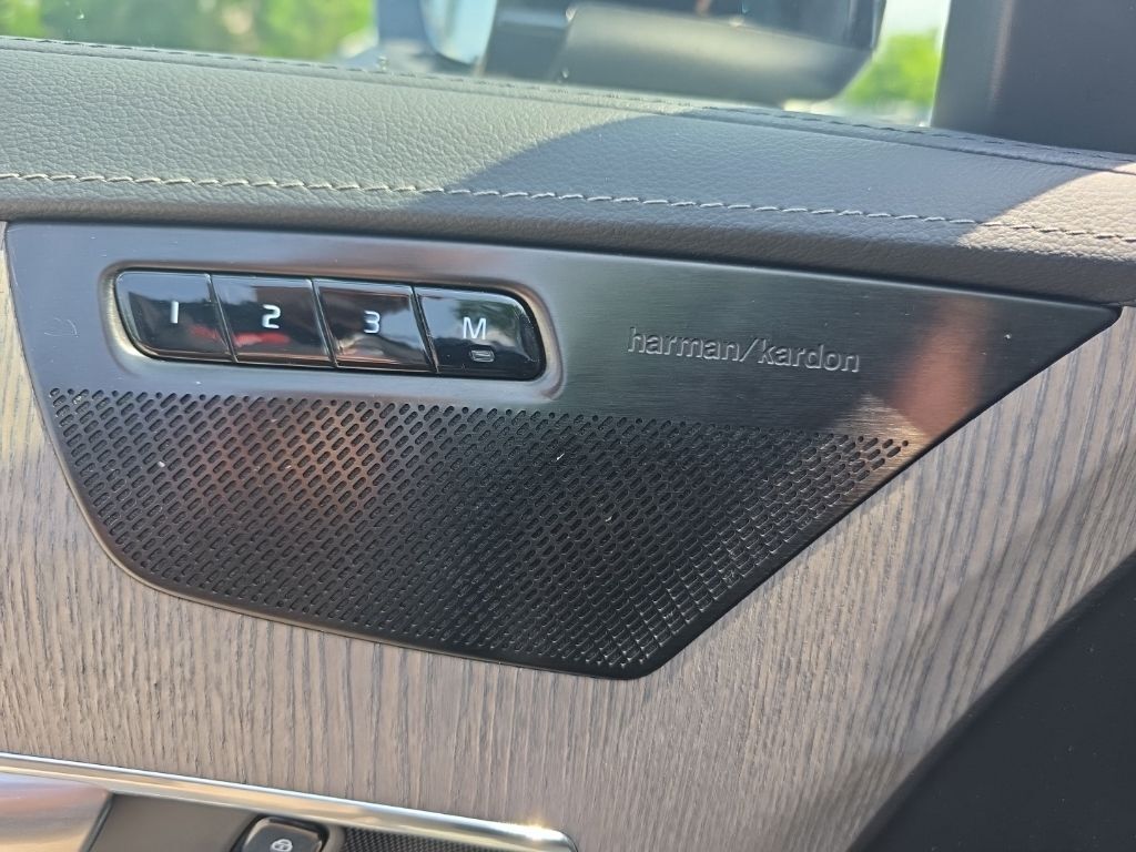 2023 Volvo XC90 Recharge Plug-In Hybrid Ultimate Hunt Valley MD