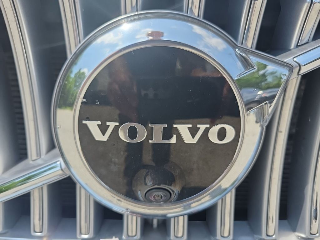 2023 Volvo XC90 Recharge Plug-In Hybrid Ultimate Hunt Valley MD
