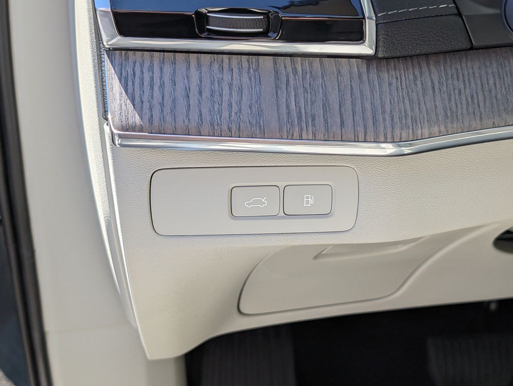 2023 Volvo XC90 Recharge Plug-In Hybrid Ultimate Hunt Valley MD