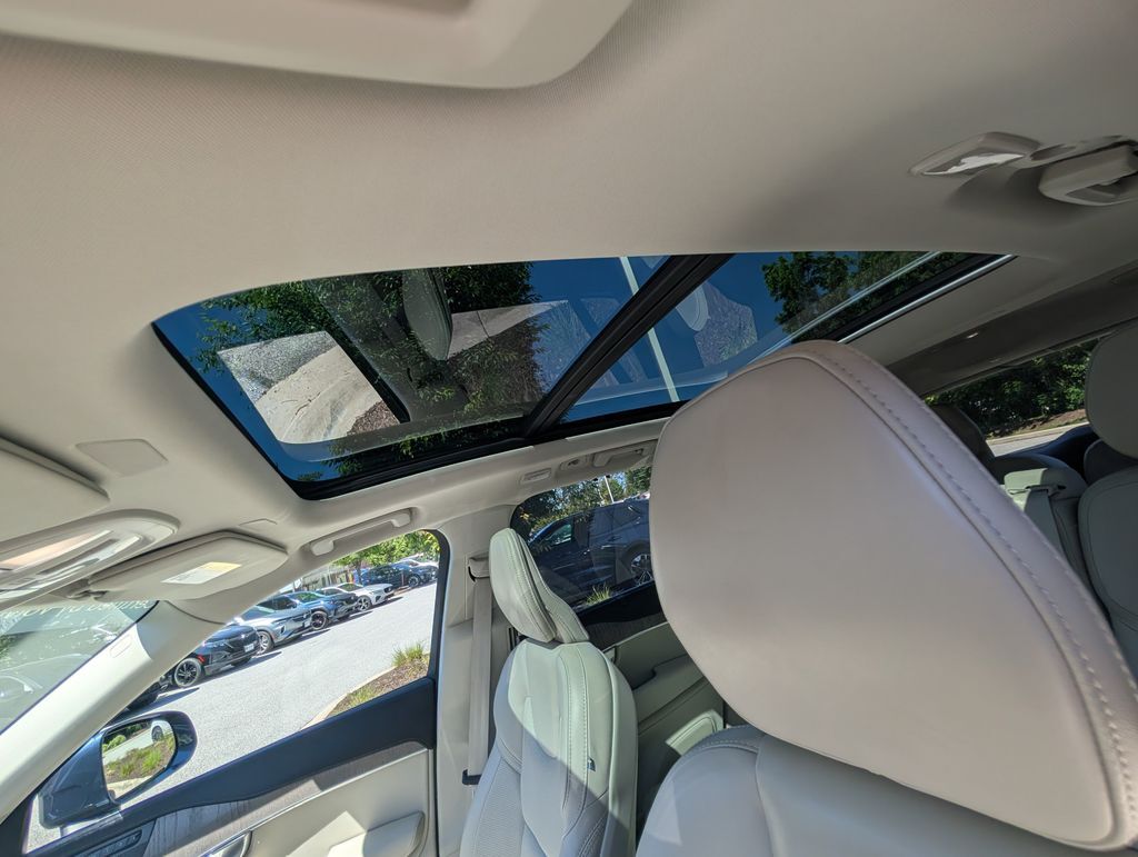 2023 Volvo XC90 Recharge Plug-In Hybrid Ultimate Hunt Valley MD
