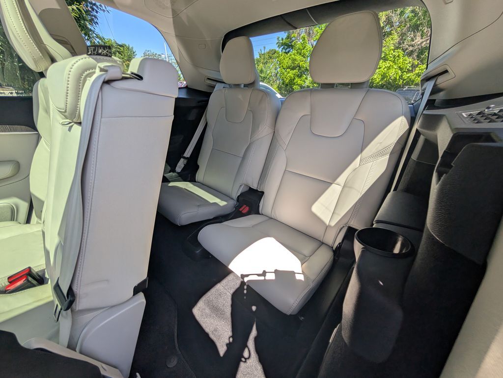 2023 Volvo XC90 Recharge Plug-In Hybrid Ultimate Hunt Valley MD
