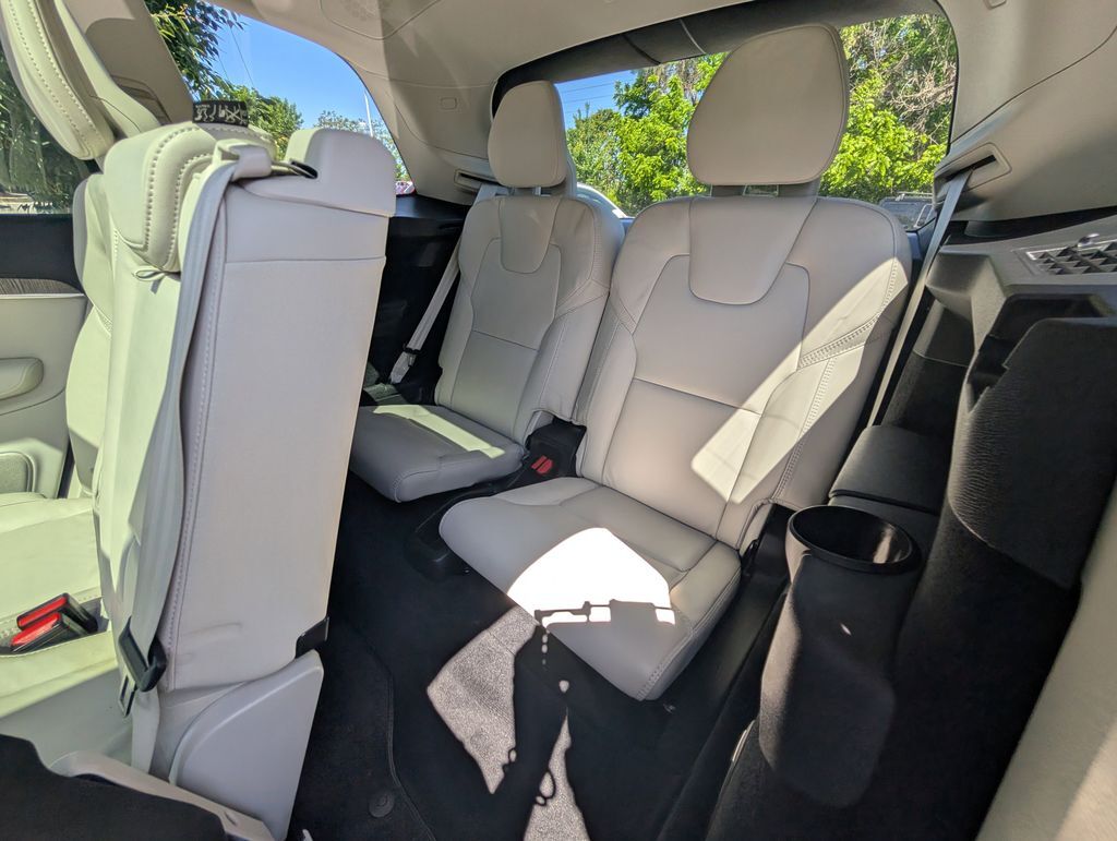 2023 Volvo XC90 Recharge Plug-In Hybrid Ultimate Hunt Valley MD