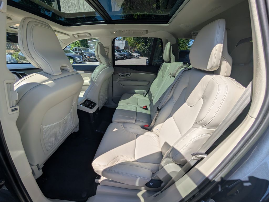 2023 Volvo XC90 Recharge Plug-In Hybrid Ultimate Hunt Valley MD