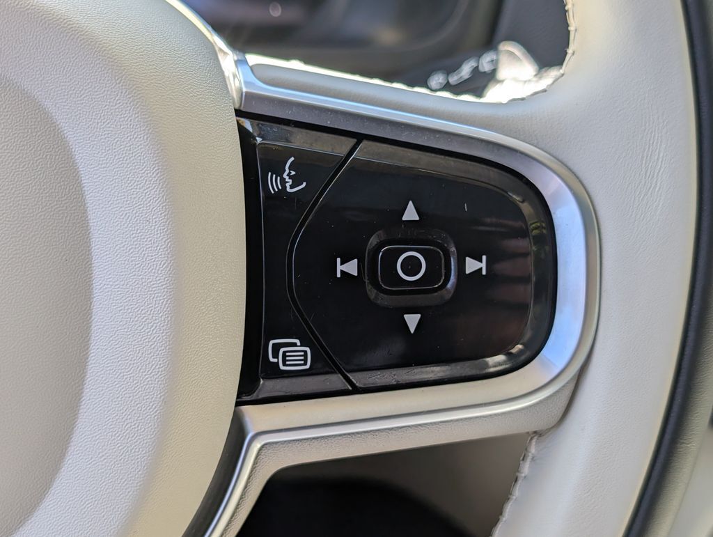 2023 Volvo XC90 Recharge Plug-In Hybrid Ultimate Hunt Valley MD
