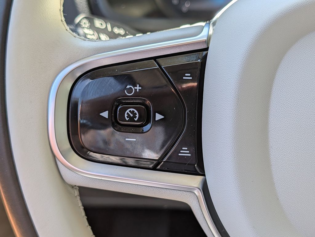 2023 Volvo XC90 Recharge Plug-In Hybrid Ultimate Hunt Valley MD