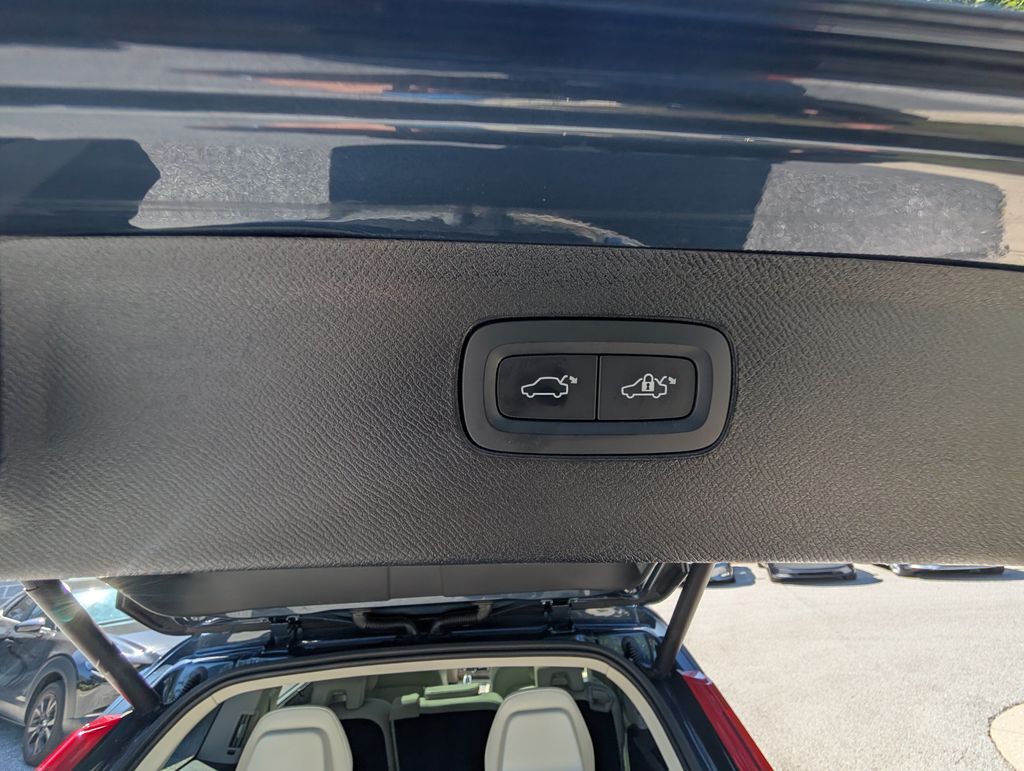 2023 Volvo XC90 Recharge Plug-In Hybrid Ultimate Hunt Valley MD