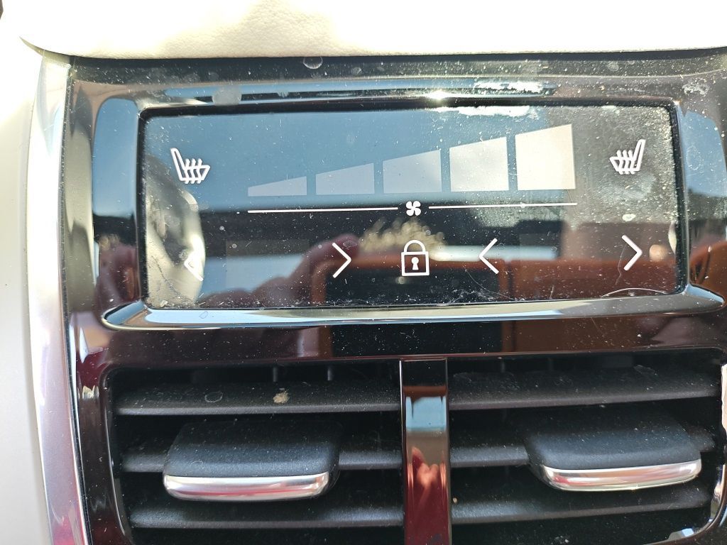 2023 Volvo XC90 Recharge Plug-In Hybrid Ultimate Hunt Valley MD