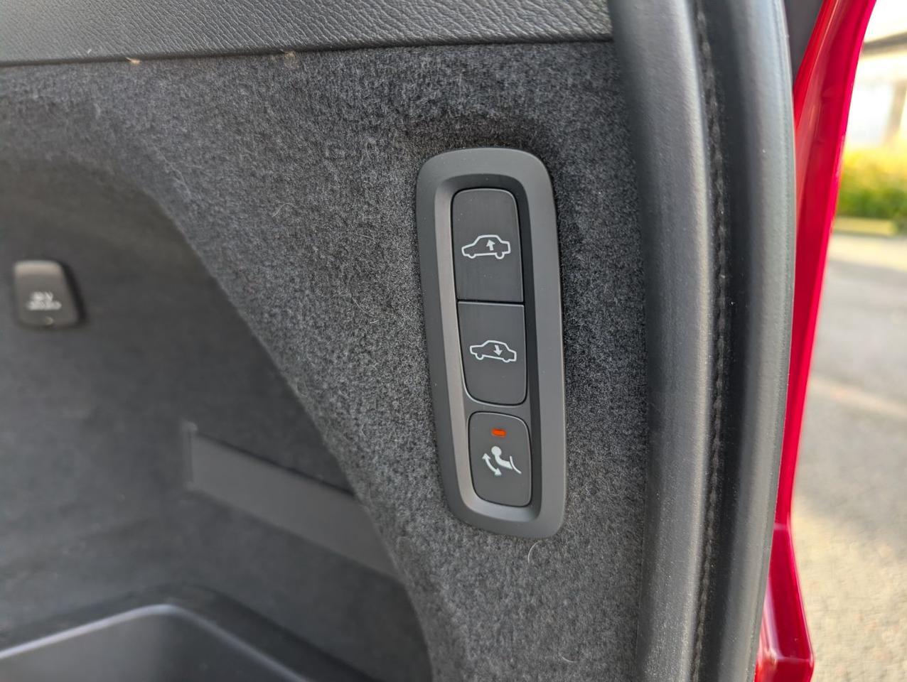 2023 Volvo XC90 Recharge T8 AWD Ext Range ULTIMATE w/Bowers &amp; Wilkins, Air Suspension * Portland OR