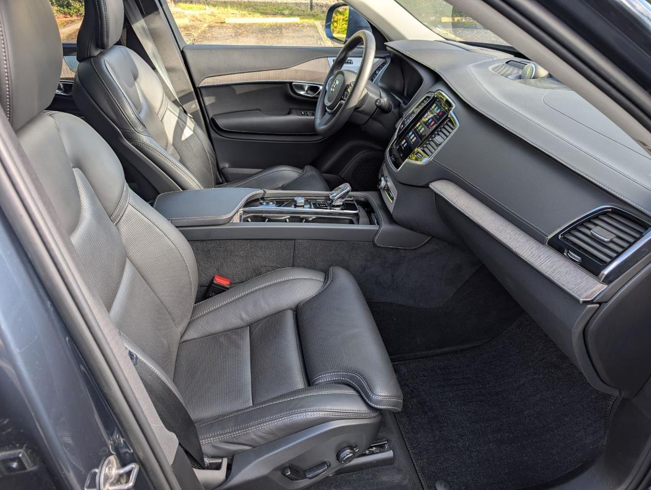 2023 Volvo XC90 Recharge T8 AWD Ext Range ULTIMATE w/Bowers &amp; Wilkins, Air Suspension * Portland OR