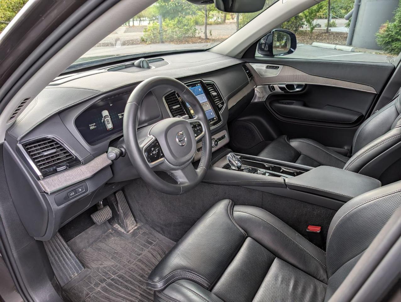 2023 Volvo XC90 Recharge T8 AWD PHEV Hybrid ULTIMATE w/Bowers & Wilkins, Pilot Assist, Air Susp, Tow Hitch, Heated & Cooled S Portland OR