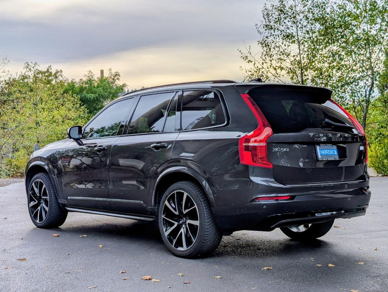 2023 Volvo XC90 Recharge T8 AWD PHEV Hybrid ULTIMATE w/Bowers & Wilkins, Pilot Assist, Air Susp, Tow Hitch, Heated & Cooled S Portland OR