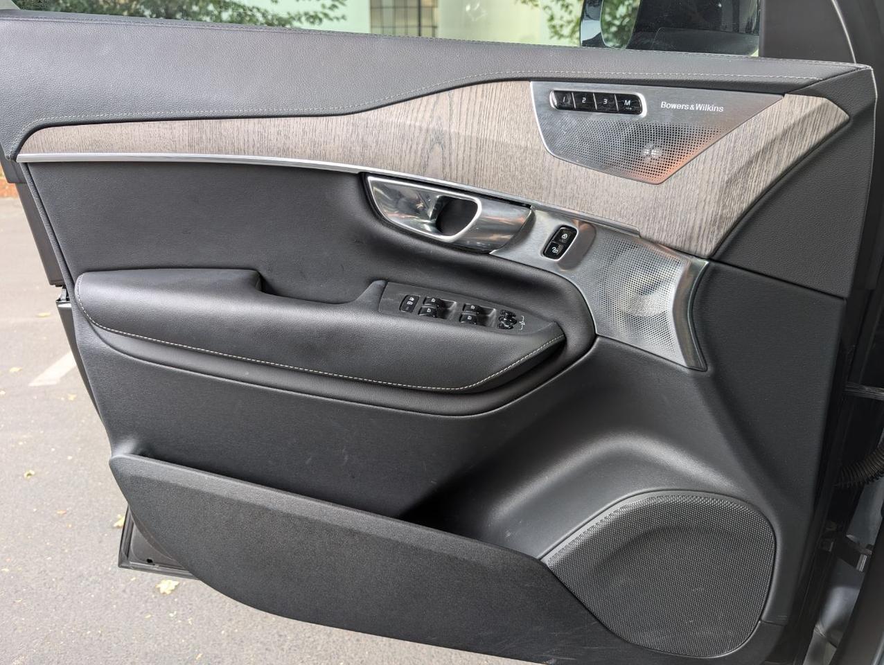 2023 Volvo XC90 Recharge T8 AWD PHEV Hybrid ULTIMATE w/Bowers & Wilkins, Pilot Assist, Air Susp, Tow Hitch, Heated & Cooled S Portland OR
