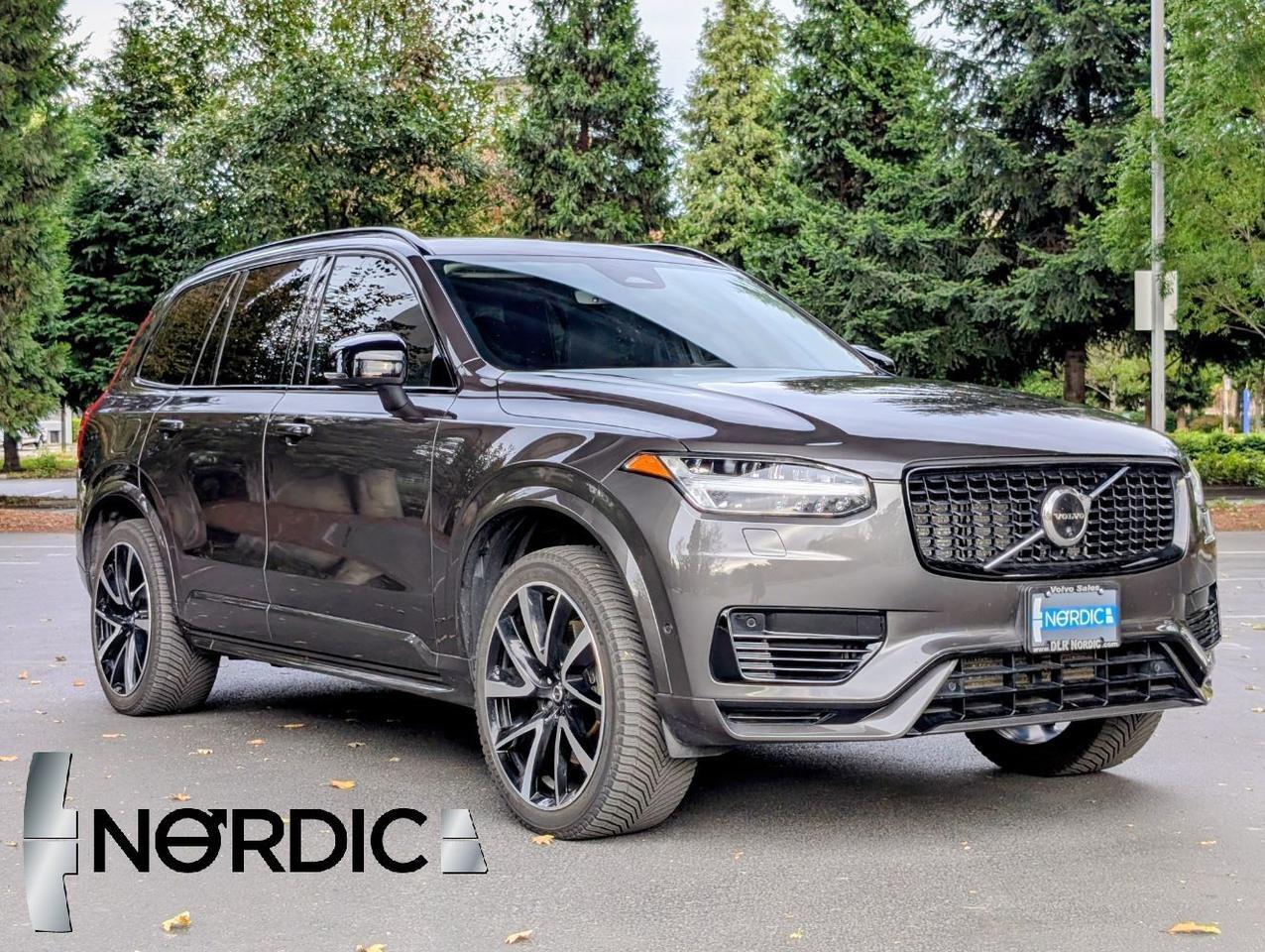 2023 Volvo XC90 Recharge T8 AWD PHEV Hybrid ULTIMATE w/Bowers & Wilkins, Pilot Assist, Air Susp, Tow Hitch, Heated & Cooled S