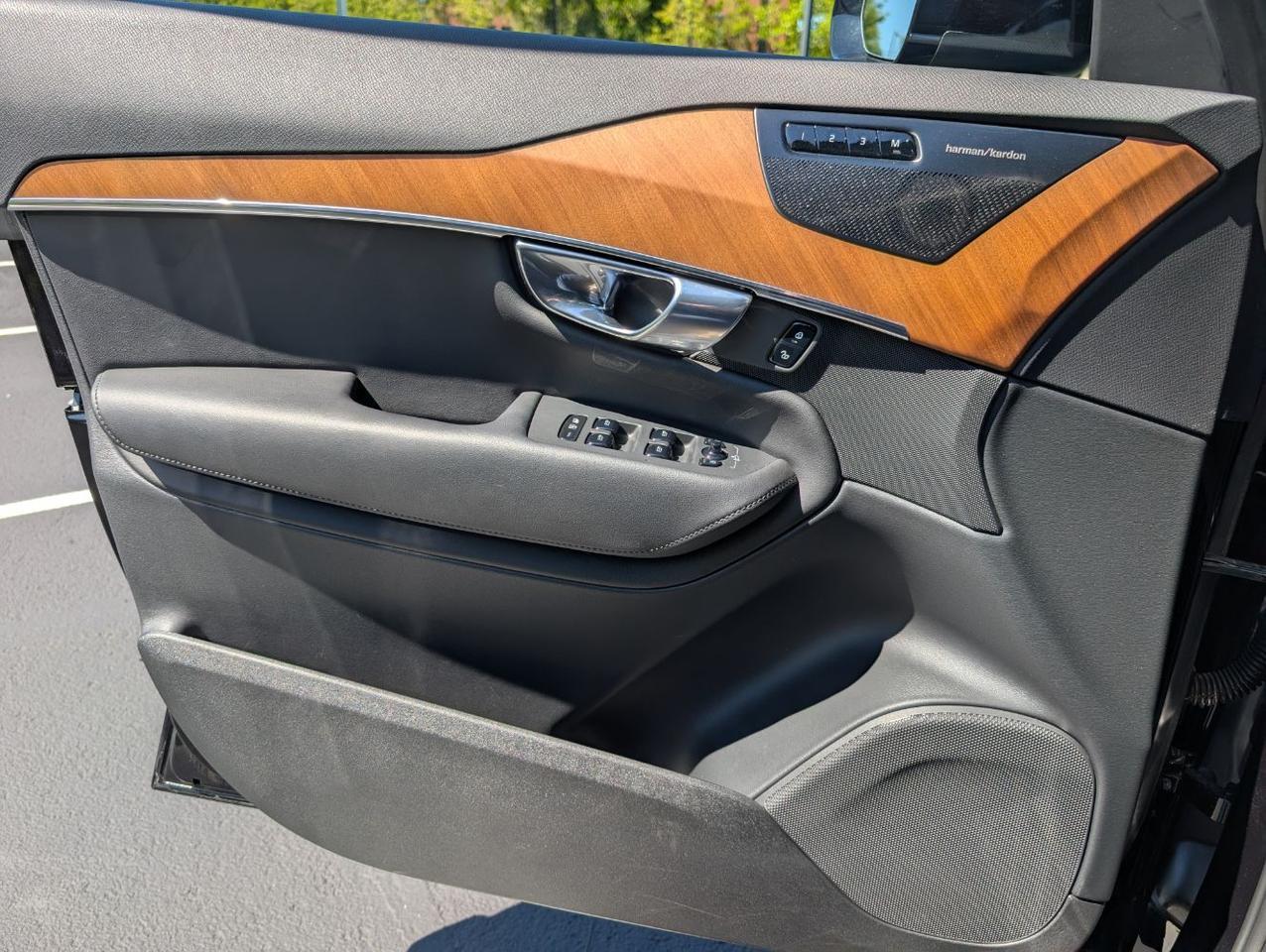 2023 Volvo XC90 Recharge T8 PHEV Hybrid AWD PLUS | 455hp, 36mi EV Range, HK Premium Audio & 6-Pass Seating Portland OR