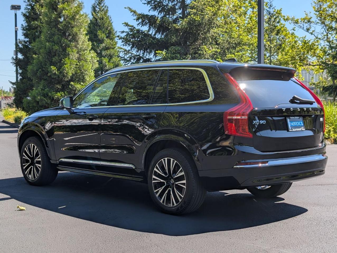 2023 Volvo XC90 Recharge T8 PHEV Hybrid AWD PLUS | 455hp, 36mi EV Range, HK Premium Audio & 6-Pass Seating Portland OR