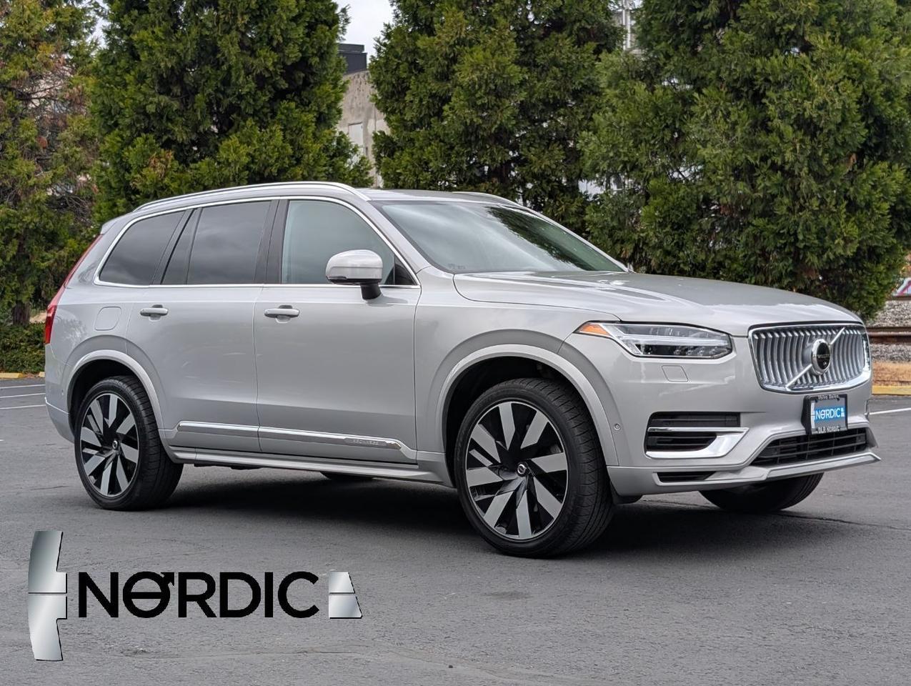 2023 Volvo XC90 Recharge T8 PHEV Hybrid PLUS | 455hp, 33mi EV, Harman Kardon, Pilot Assist, 360 Cam, 4 Heated Seats & Wheel