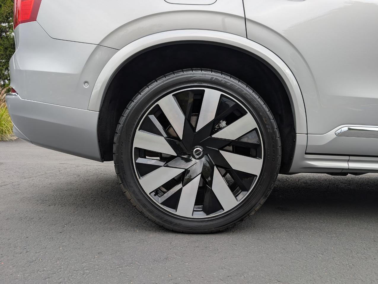 2023 Volvo XC90 Recharge T8 PHEV Hybrid PLUS | 455hp, 33mi EV, Harman Kardon, Pilot Assist, 360 Cam, 4 Heated Seats & Wheel Portland OR